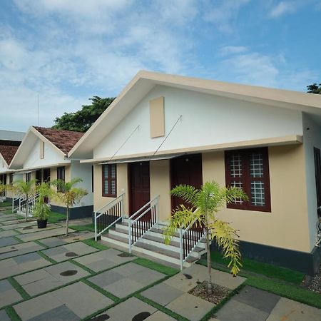 Lakeway Resorts Alappuzha Exterior photo