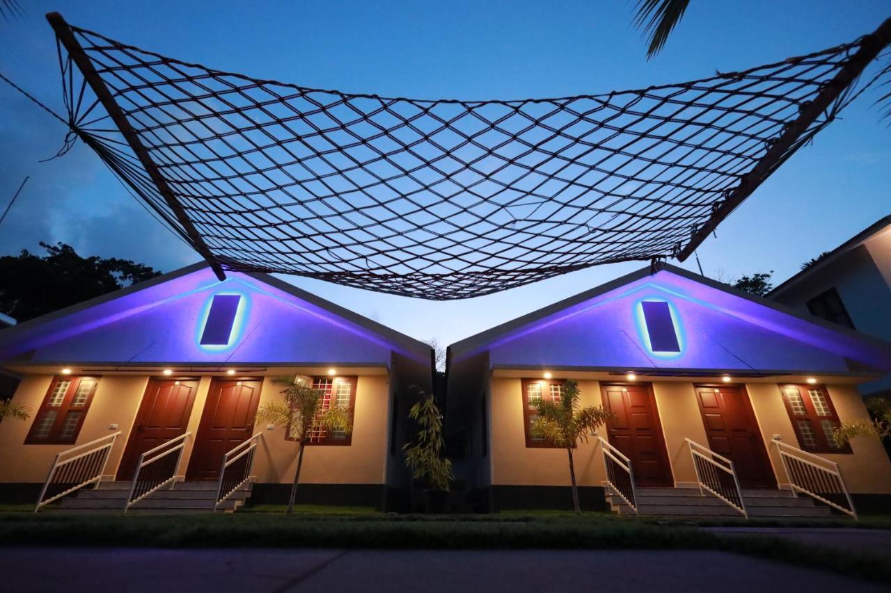 Lakeway Resorts Alappuzha Exterior photo