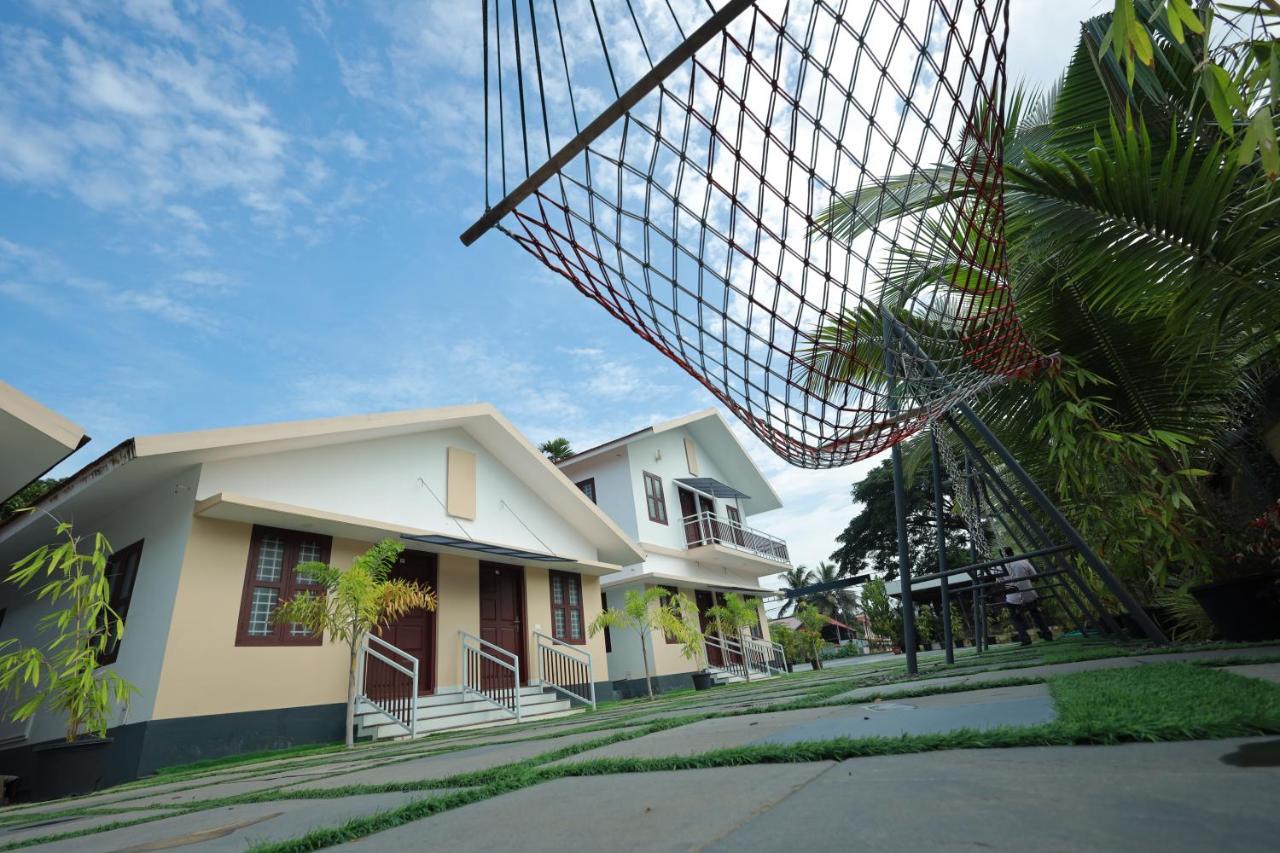 Lakeway Resorts Alappuzha Exterior photo